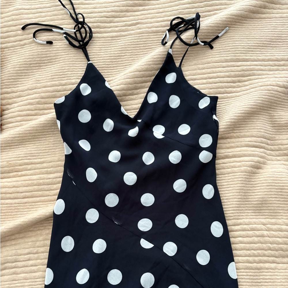 Aritzia mini dress in navy & white